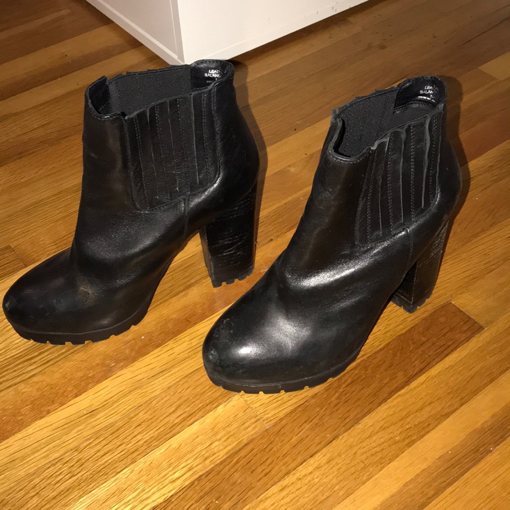 Black Steve Madden Heeled Booties